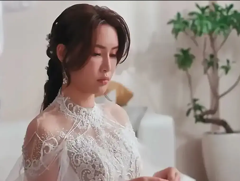 《苏畅-小凤新婚》完整未删减版-艾熙倾情演绎怀旧台味风情-苏畅-小凤新婚4K高清无删减-夸克网盘资源免费下载在线观看