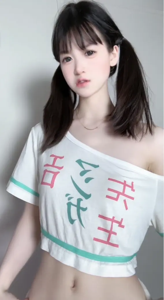 萌小栖写真全集-4K超清未删减版本-会员专属持续更新内嵌字幕